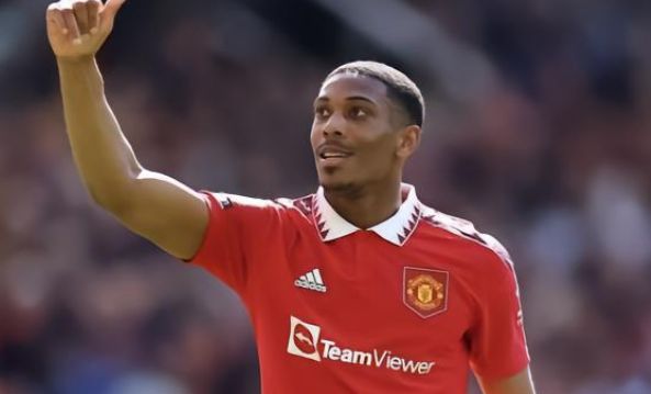 迪马济奥：富拉尼代表米兰和帕拉蒂奇进行了长时间交流.